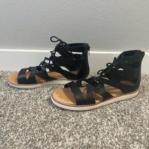 Madden Girl Gladiator Sandal W9